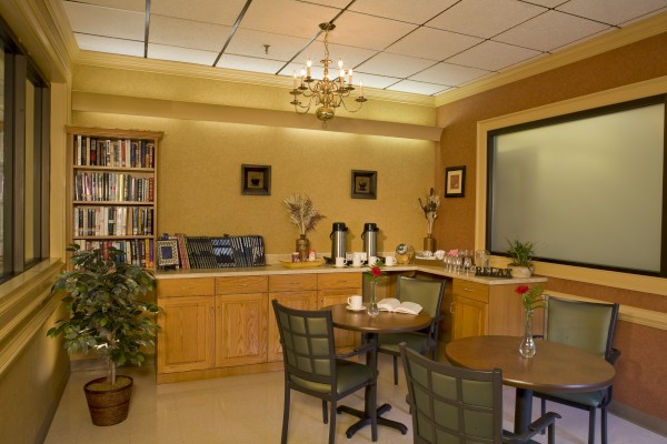 The Laurels of University Park: Coffee Shop