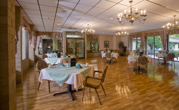 The Laurels of University Park: Dining